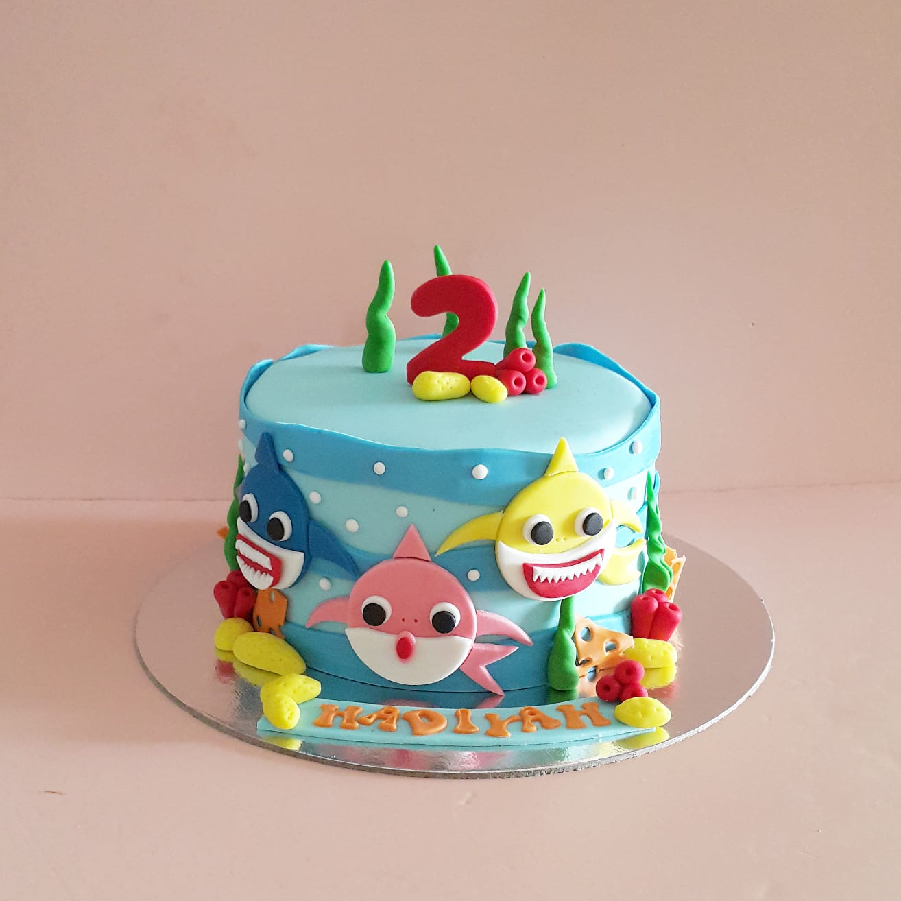Baby Shark Cake