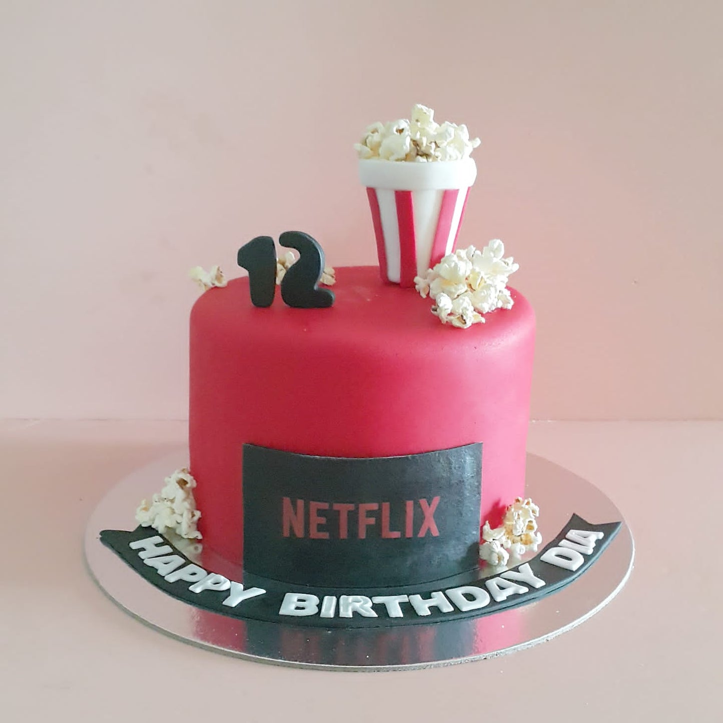 Netflix Cake